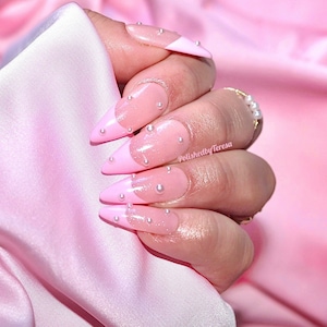 nails with pink dress What Color Nails Go With a Pink Dress?