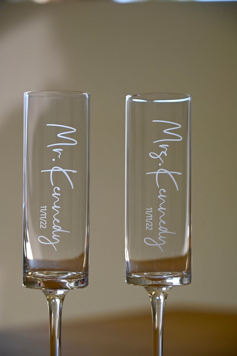 Personalized Modern Toasting Flutes with Gift Box, Gift Box, Wedding Flutes, Toasting Flute, Custom Flute, Engagement Gift, GratefullyEtched