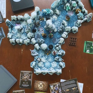 GLOOMHAVEN/FROSTHAVEN 3D | Frozen Depths Icy Cavern Bonus Biome | 3D Printed Open-Lock Hex Tiles/Walls/Traps/Doors | Hand Painted or Printed