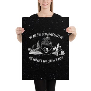 Somos as netas das bruxas que você não conseguiu queimar | Impressão de arte original | Decoração de parede de bruxa | arte de parede com citações feministas | Estrelas em preto e branco