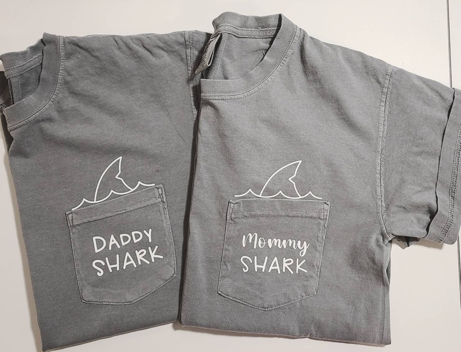 Mommy Shark Pocket Tee Mommy Shark Do 