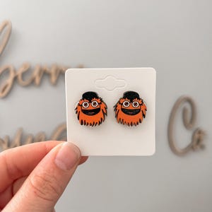 Gritty Inspired Wood Earrings // Gritty Inspired Earrings // Philadelphia Inspired Earrings // Wood Stud Earrings