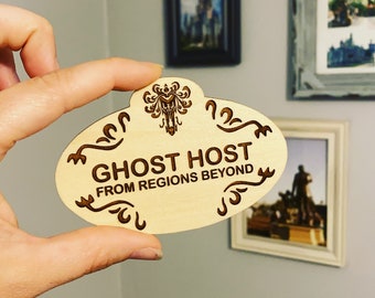 Haunted Mansion inspiriert Magnet: Ghost Host Name Tag, individuelle Verzierung
