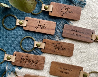 Bridal party gifts, Gifts for bridesmaids, wooden keychains, wooden engraved keychains with names, Personalised wooden keyrings keychains