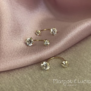 Stud earring in 10K gold with white zirconia pairing. Perfect gift for bridesmaids, girls, anyone!