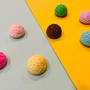 Multi-Colored Ice Cream Top Magnet Set | Assorted Colors | Set of 5