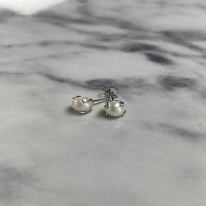 Akoya Cultured Pearl Stud Earrings (5mm) - 10K White Gold Pearl Earrings | Natural Akoya Pearl