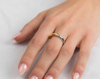 Two-Tone Band Ring – 18k Gold Vermeil & Sterling Silver Wavy Stacking Ring