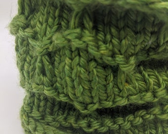 Honeycomb Cowl - child size - green (handmade infinity knit neckwarmer)
