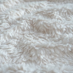 Cream – Fluffy Faux Fur Sherpa - Single Face