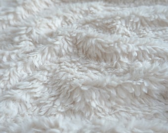 Cream – Fluffy Faux Fur Sherpa - Single Face