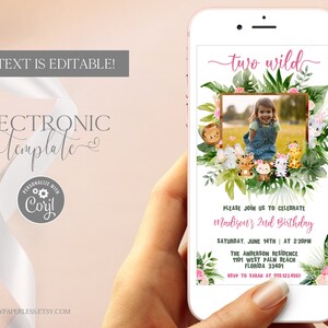 Twee wilde verjaardag Evite met foto, roze Safari 2e verjaardag meisje elektronische uitnodiging sjabloon bewerkbare digitale download Jungle Party tekst