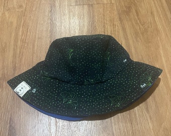 Gorro de pescador verde oscuro
