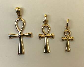 small gold ankh pendant