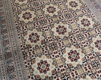 Alfombra afgana de lana de Bujará beige hecha a mano, medallón plateado (15x23 cm)