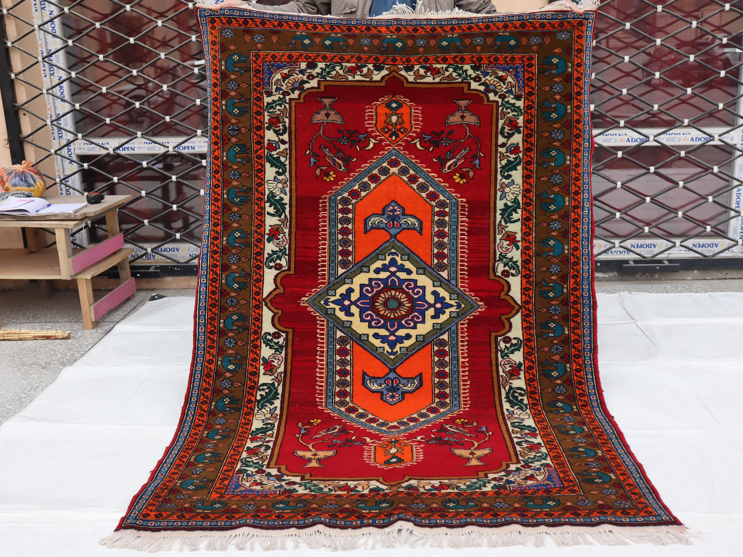 エレガントな4x6ヘリズラグ、アフガニスタンの手織り東洋トルコラグ