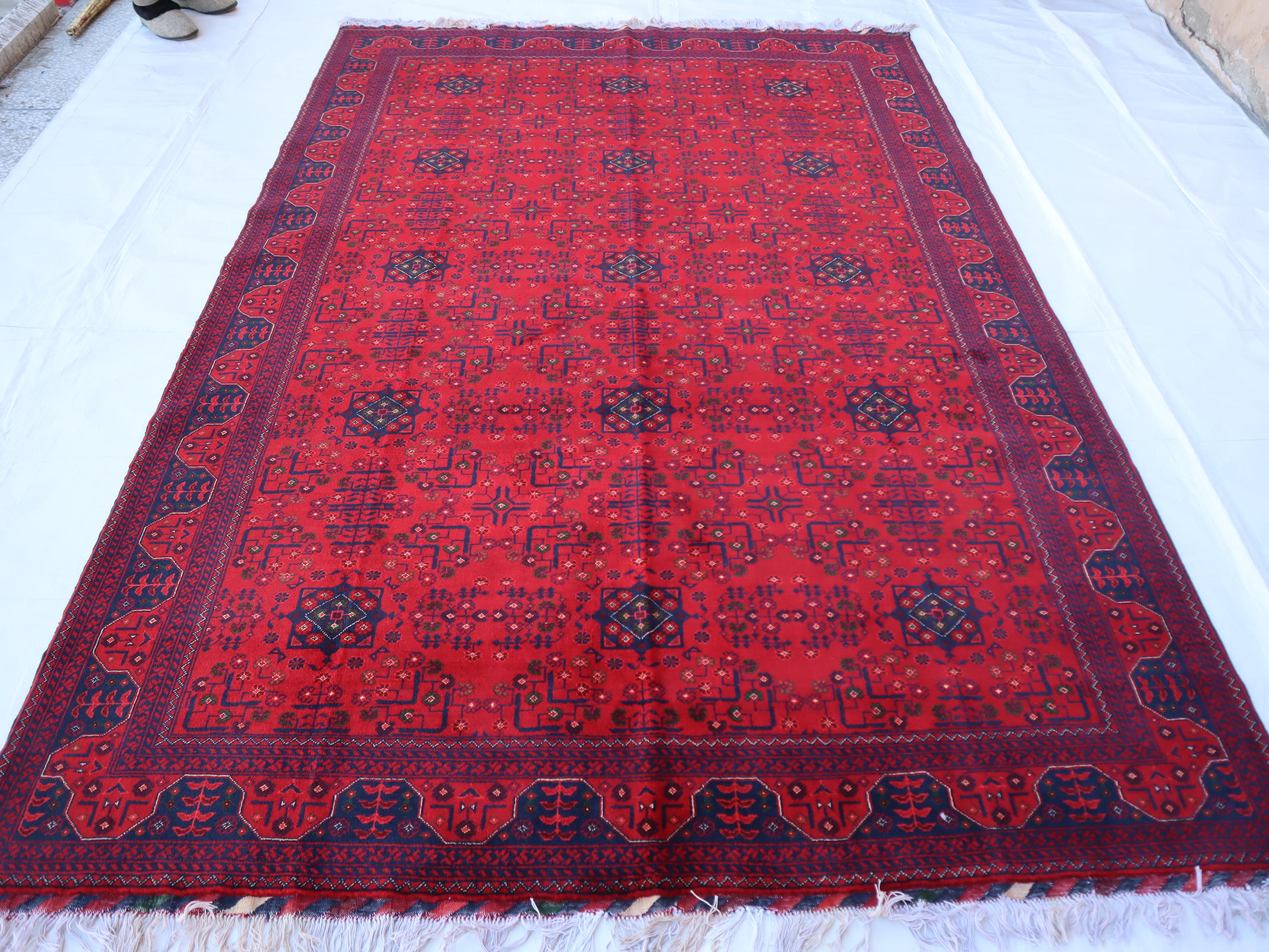 トルクメン アフガニスタン レッド ラグ/サイズ: 52x160cm... k5 アフガニスタンの大型ラグ7x10、トルクメン・ブハラの濃い赤の