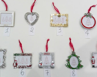 Adorno de marco de metal para fotos navideñas de vacaciones 2023. Seleccionar estilos. Leer detalle II.