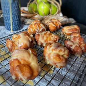 Recipe, Apple Fritters Recipe, Apple Cider Fritters, Fall recipes, Apple recipes, Doughnuts, Apple Doughnuts, Apple Cider Donuts