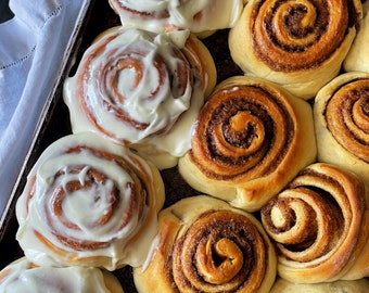 Recipe, Cinnamon Rolls, Cinnamon Bread, Breakfast food, Cream Cheese Icing, Baked Goods, Homemade Bread, Sweet Bread