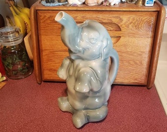 Vintage Majolica Ceramic Figural Seated Begging Elephant Pitcher