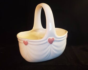 FTDA 1985 Heart and Valence Design Ceramic Basket  (MBox)