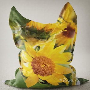 XXL beanbag 140 x 180 cm (55 x 71 inches). A real eye-catcher! Choose outdoor or indoor. Choose your favorite motif!