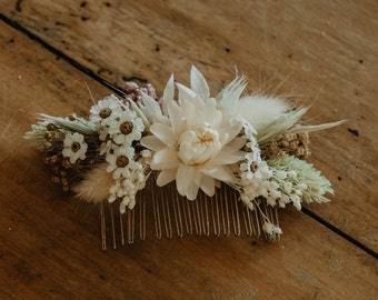 Dried flower combs FOLK wedding accessories and other events. Bouquets, crowns, buttonholes, bracelets, combs...