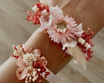 Bracelet fleurs séchées ROSA, accessoires mariages, autres évènements. Bouquets, Peignes, boutonnières, bracelets, couronnes, barrettes..