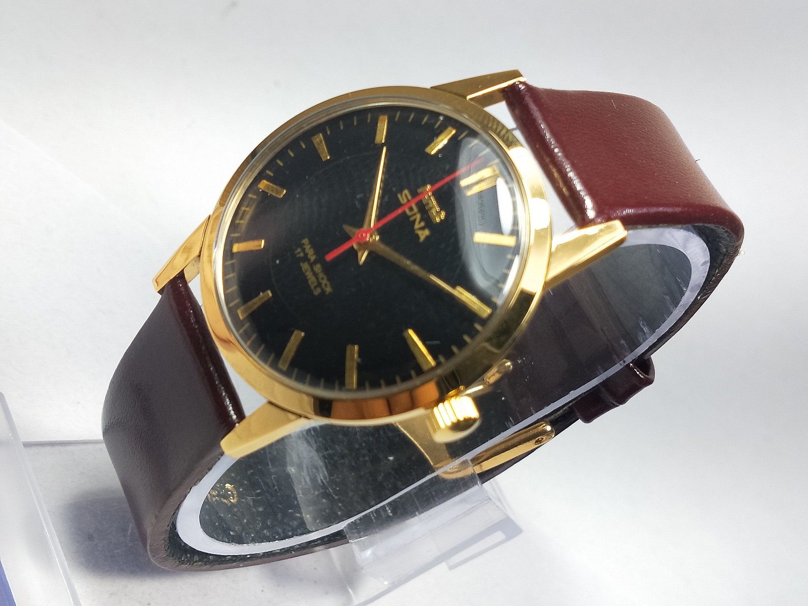hmt sona quartz price