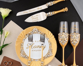 Juego de corte de pastel de bodas dorado: Copas de champán personalizadas y velas de unidad