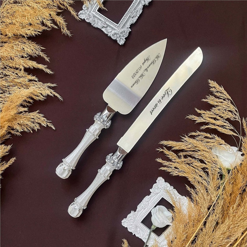 cake cutting set Wedding toasting flutes Cake knife and cutter Wedding serving set wedding party glasses wedding glasses set image 5