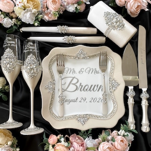 cake cutting set Wedding toasting flutes  Cake knife and cutter Wedding serving set engraved champagne wedding glasses