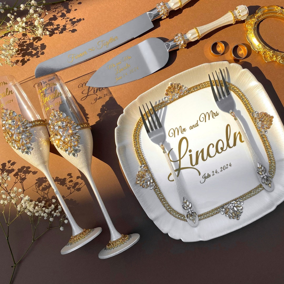 Gold and Silver Wedding Cake Cutter Set Elegant Gift for Wedding, Cake