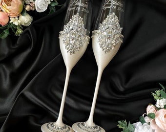 Personalized Crystal Wedding Champagne Flutes | Engraved Mr & Mrs Toasting Glasses