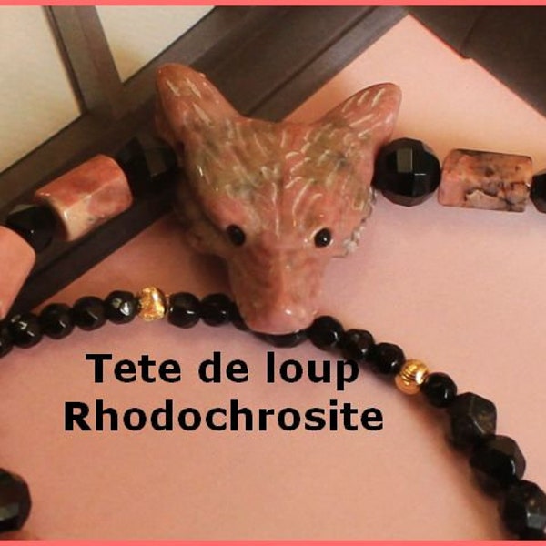 Collier avec pendentif Tête d'un loup Rhodochrosite.