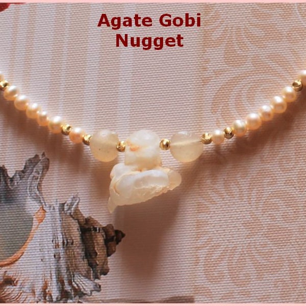 Collier Agate Gobi pendentif rose blanche avec perles de culture rose blanches.