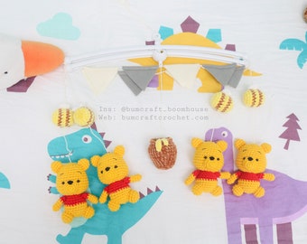 Crochet winnie the Pooh mobile, baby shower, baby decor, handmade toys