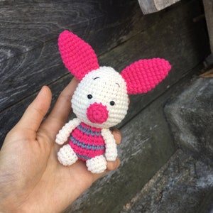 Crochet pooh and friends set or pooh, tigger, eeyore, piglet, lumpy, kanga, roo, rabbit baby shower decor dark pink piglet