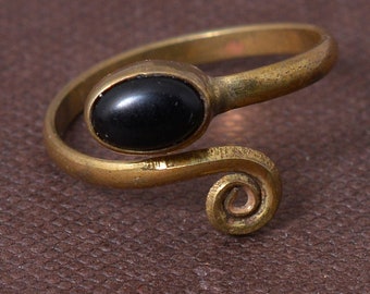 Black Onyx Ring Gold & brass  Ring Adjustable Ring Toe Ring Stacking Ring Midi Ring Boho Ring Bday Gift Bridesmaid Gift BFF Gift Black Ring