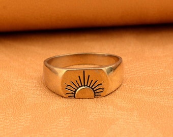 Gold Signet Sun Ring, Gifts For Men, Unique Mens Ring, Handmade Jewelry, Carved Ring, Hammered Ring, Minimalist Ring,