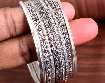 Mix Bangle Silver stacking bangles,  Set of 8 stacking bracelets, handcrafted bangle, textured bracelets