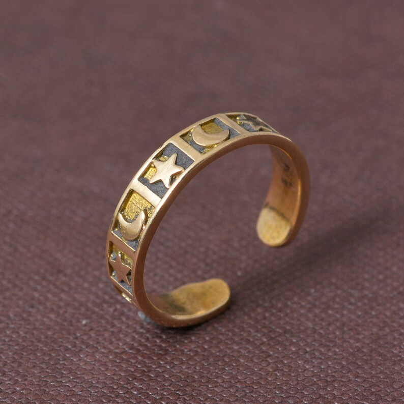 Star Ring Moon Ring Love and Peace Ring,Fun Ring Fun Ring Smiley Face Moon Star Ring Open Adjustable Ring Zodiac Ring Streetwear Ring