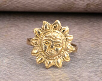 Sun Ring , Flower Ring , big ring , statement Rings , Gift for her , Brass Ring, ring for summer vacation