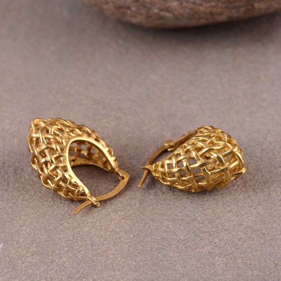 Gold basket earrings best sale designs