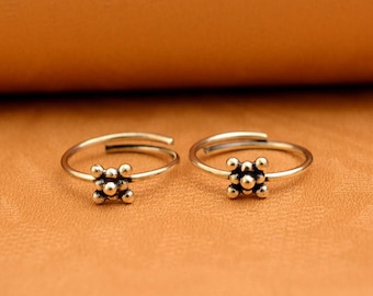 Pair of Beautiful Beaded toe Rings ,foot jewelry ,beach jewelry, gift for women , Adjustable toe ring ,pair of toe rings