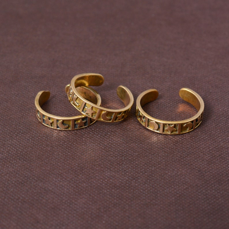 Star Ring Moon Ring Love and Peace Ring,Fun Ring Fun Ring Smiley Face Moon Star Ring Open Adjustable Ring Zodiac Ring Streetwear Ring