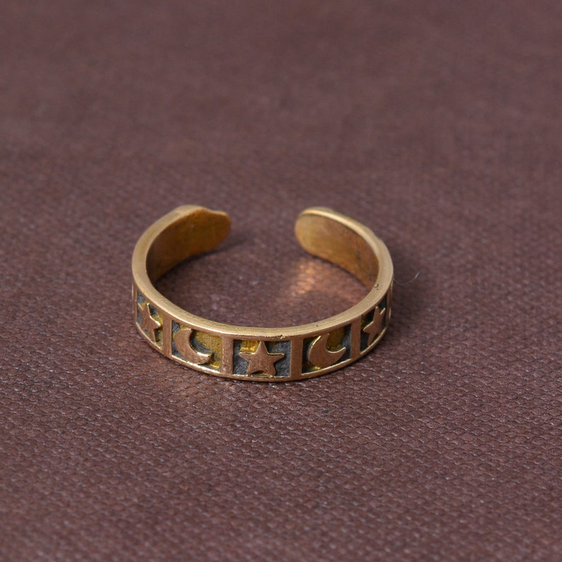 Star Ring Moon Ring Love and Peace Ring,Fun Ring Fun Ring Smiley Face Moon Star Ring Open Adjustable Ring Zodiac Ring Streetwear Ring