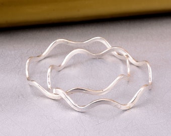 2 Squiggle Bangle, Zig Zag Bangle, Wave Bangle, Wavy Bangle, Textured Bangle, Hammered Wave Bangle, Stacking Bangle, Simple Bangle, Unique