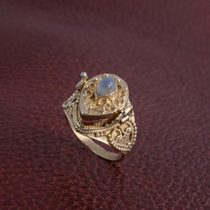 Snuff Poison Ring, labradorite Secret Box Ring, gold  plated Ring with High quality labradorite ring,hide something Boxx Ring